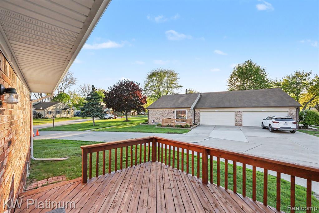 31825 Breezeway, New Baltimore, MI 48047 — Photo 19