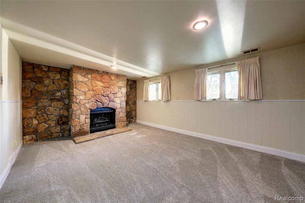 5489 Academy Street, Dearborn Heights, MI 48125 — Photo 35