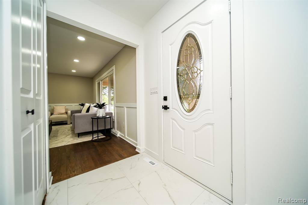 4156 McCandlish Road, Grand Blanc, MI 48439 — Photo 9