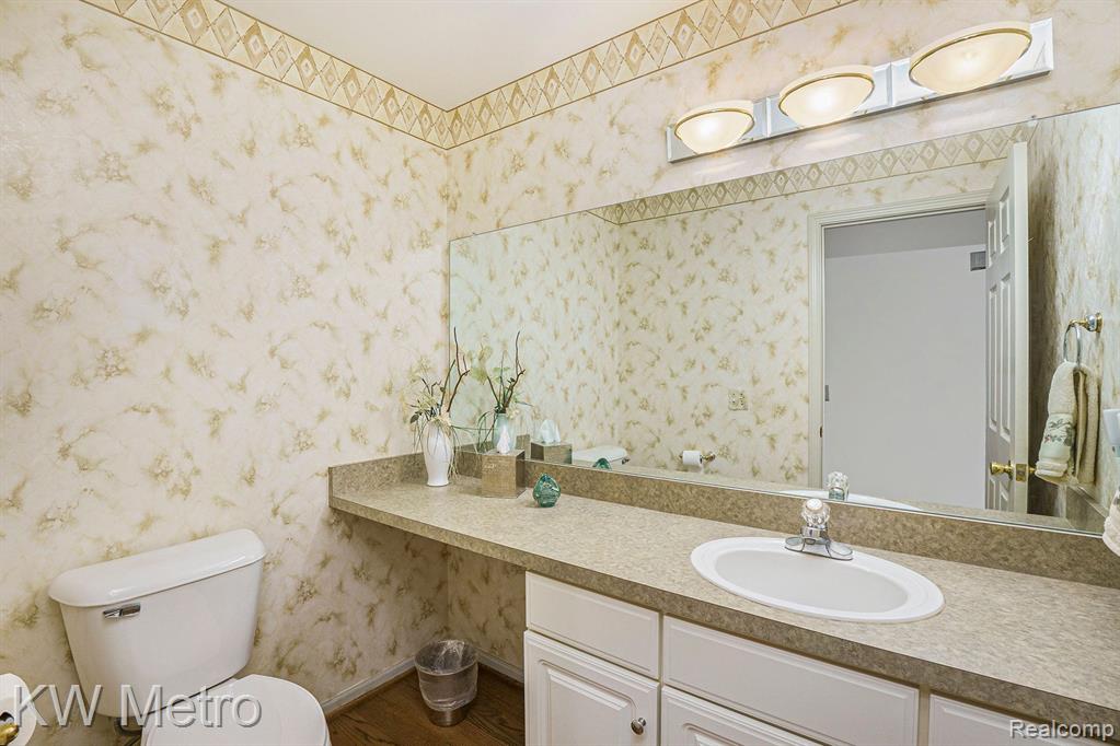 7565 GREENWAY Lane, West Bloomfield, MI 48324 — Photo 18