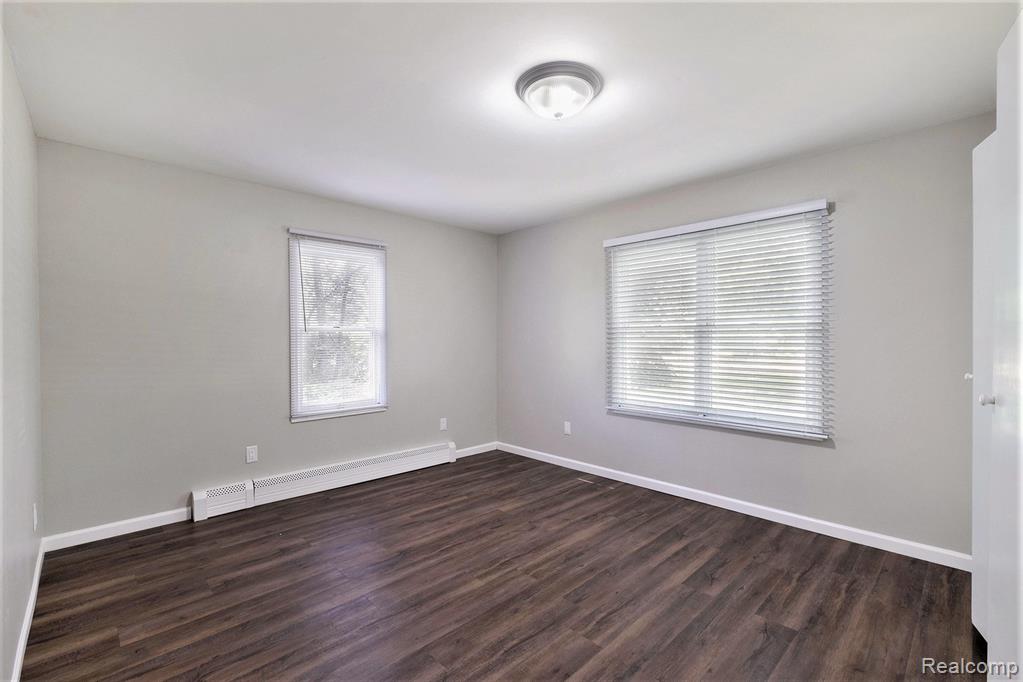 8327 Wiggins, Howell, MI 48855 — Photo 10