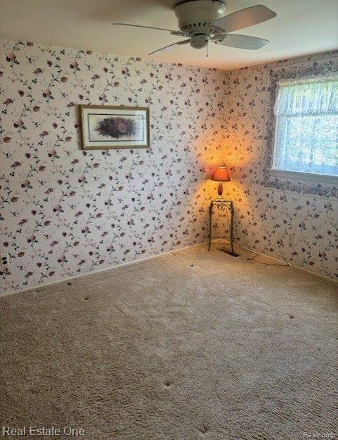 505 DARBEE Court, Clawson, MI — Photo 11