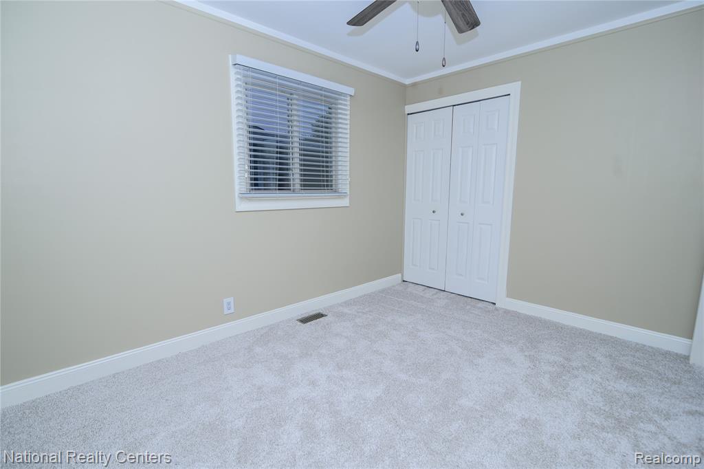 47337 Winthrop Street, Shelby Twp, MI 48317 — Photo 15