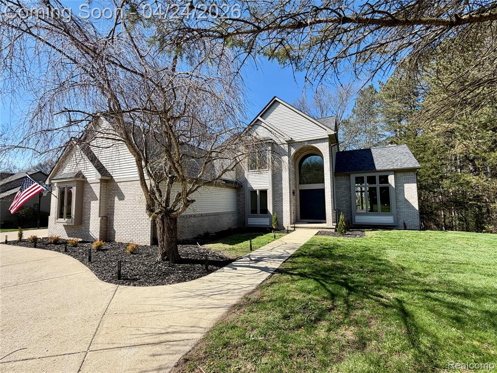 3298 Habitat Trail, Pinckney, MI 48169 — front exterior
