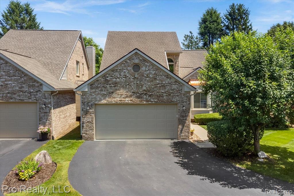45317 Stonehedge Drive, Plymouth, MI 48170 — Photo 39