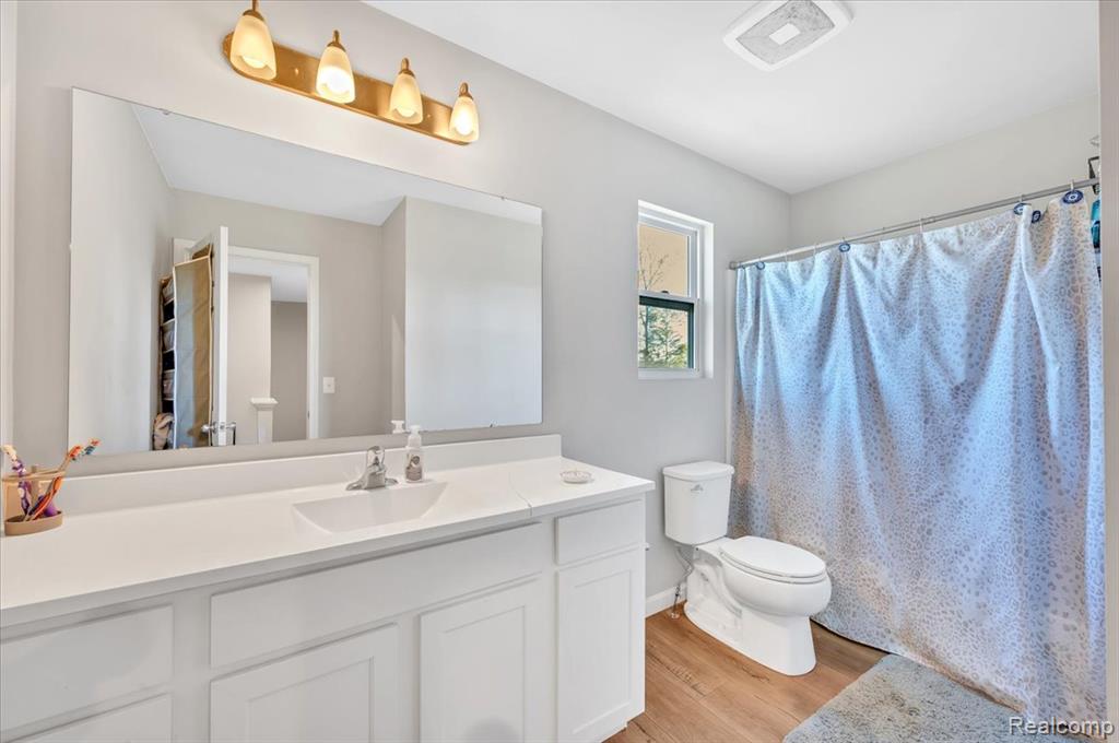 1031 Kemperwood Court, Howell, MI 48843 — Photo 13