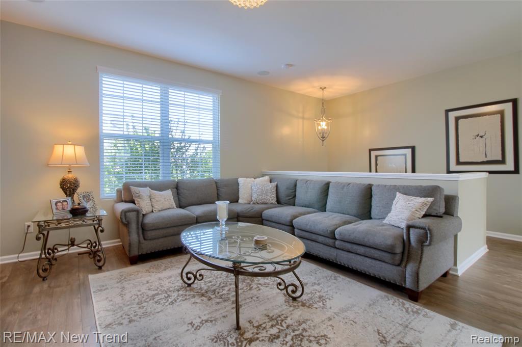 44509 Ellery Lane, Novi, MI 48377 — Photo 7