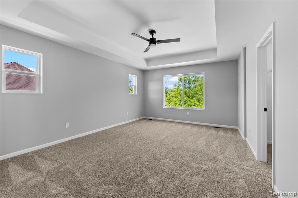 5212 Farmridge Lane, Grand Blanc, MI 48439 — Photo 21