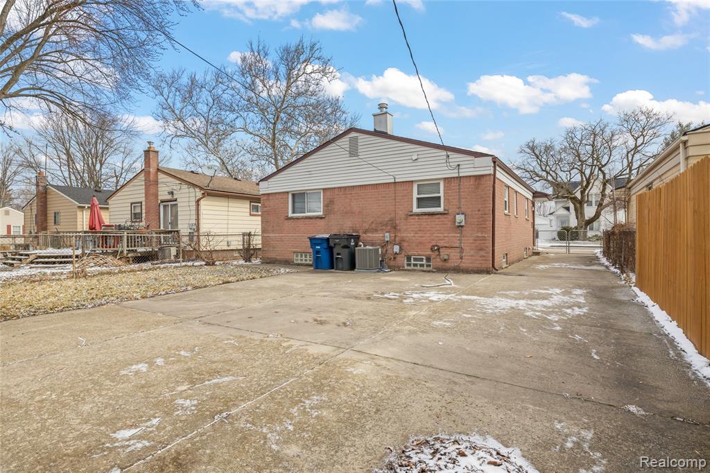 7435 Arcola Street, Westland, MI — Photo 19