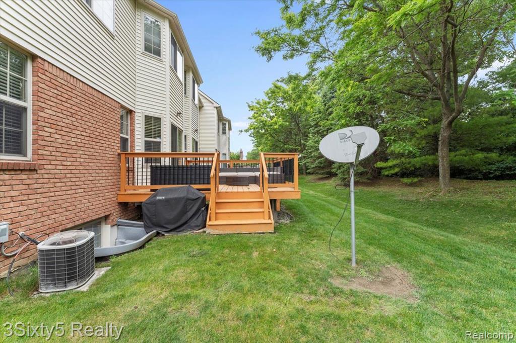 8733 Hardwood Drive, 101, Belleville, MI 48111 — Photo 24