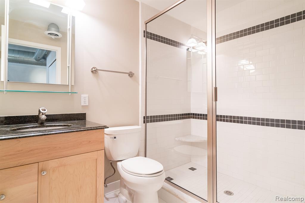 610 #204 S. Troy, Royal Oak, MI 48067 — Photo 25