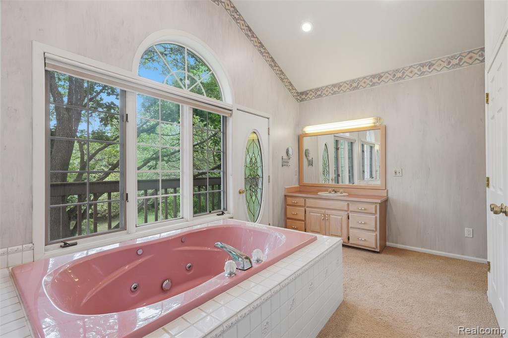 9277 Burning Tree Drive, Grand Blanc, MI 48439 — Photo 32