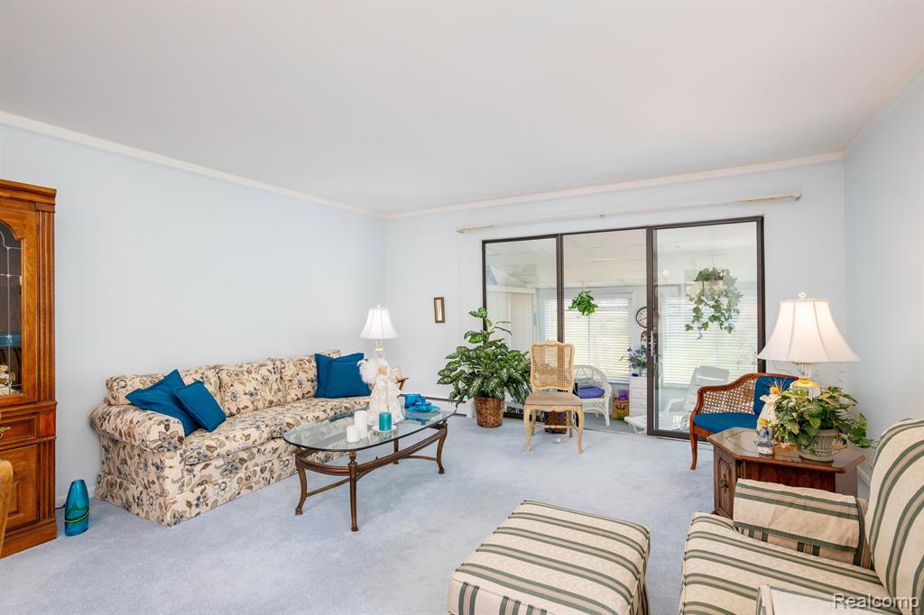 9871 Cambridge Court, South Lyon, MI 48178 — Photo 4