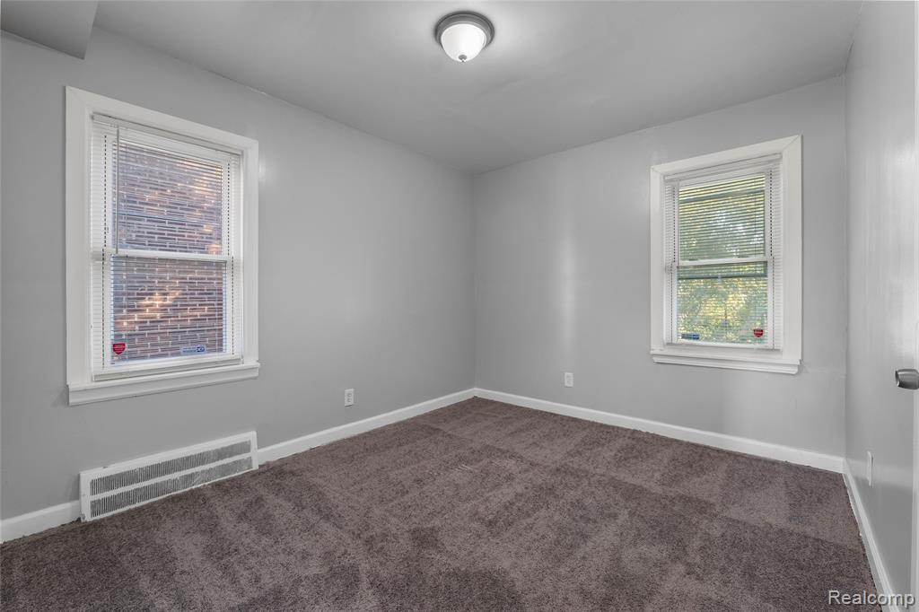 8614 Robson Street, Detroit, MI 48228 — Photo 16
