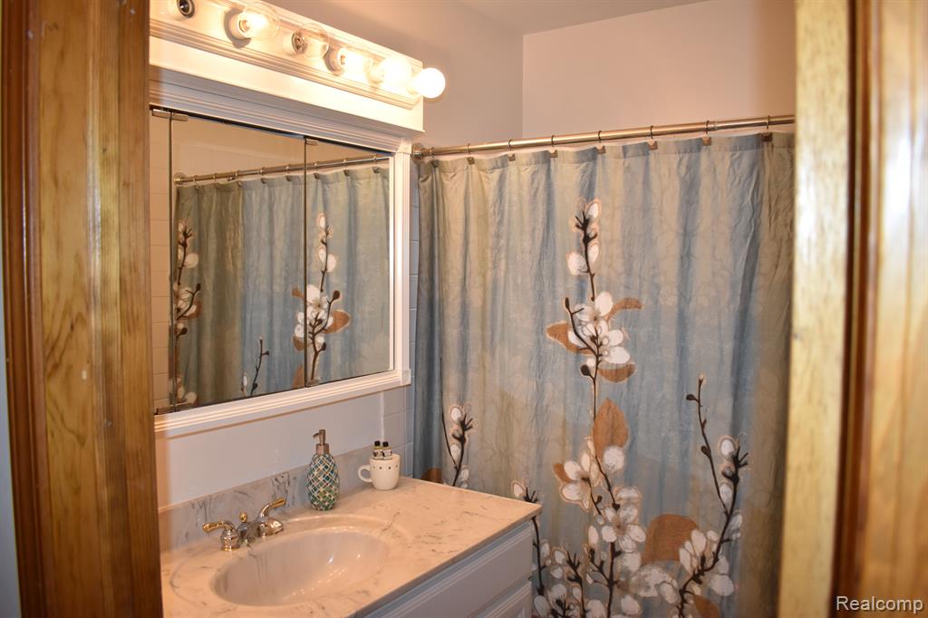 520 N MAIN Street, Webberville, MI 48892 — Photo 18