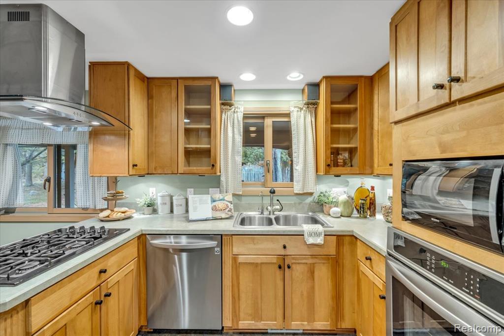 75 Ridgemont Road, Oxford, MI 48370 — Photo 28