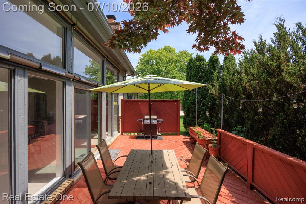 986 River Bend Drive, Rochester Hills, MI 48307 — Photo 24