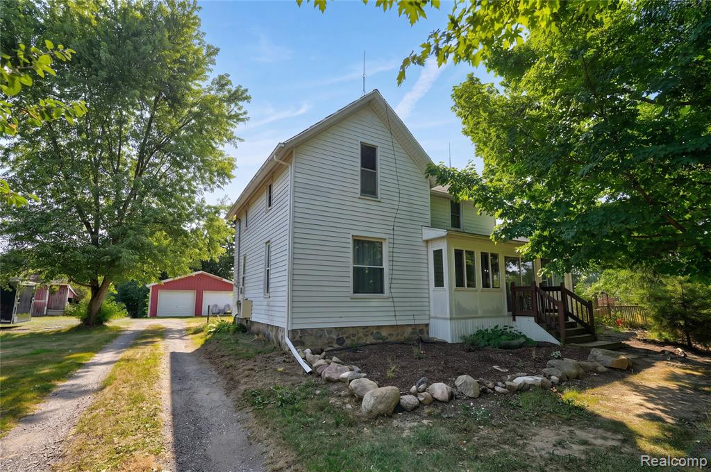 1175 S Morrish Road, Flint, MI 48532