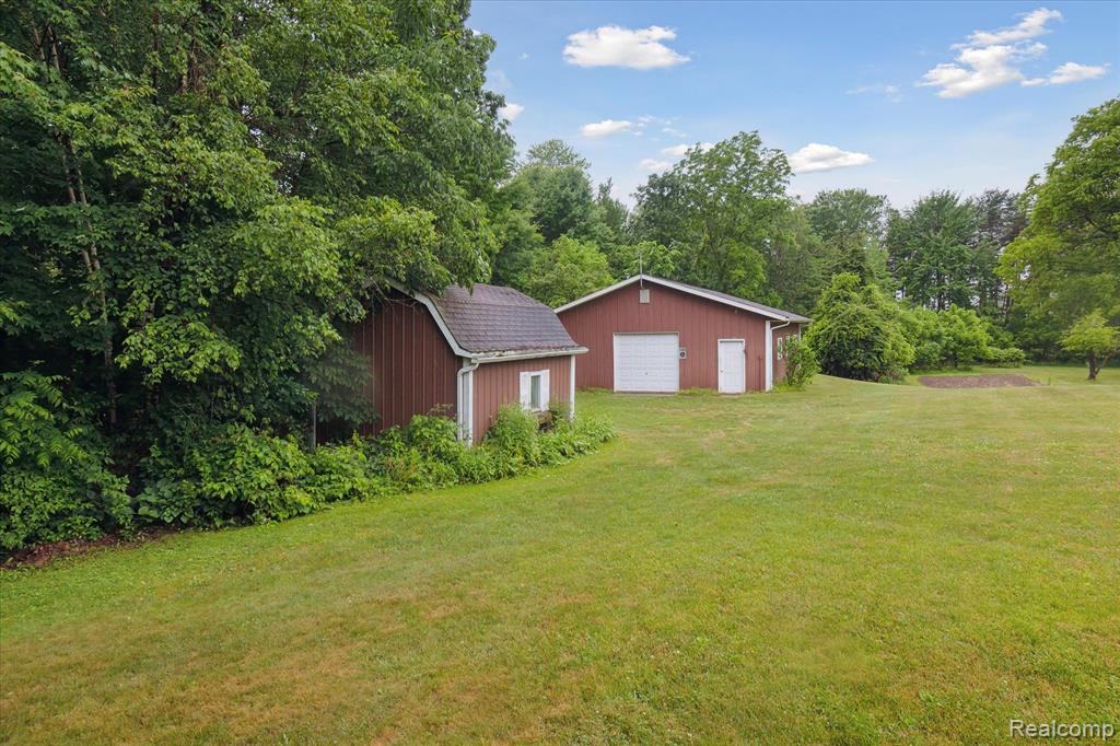 2057 W Brown Road, Mayville Vlg, MI 48744 — Photo 37