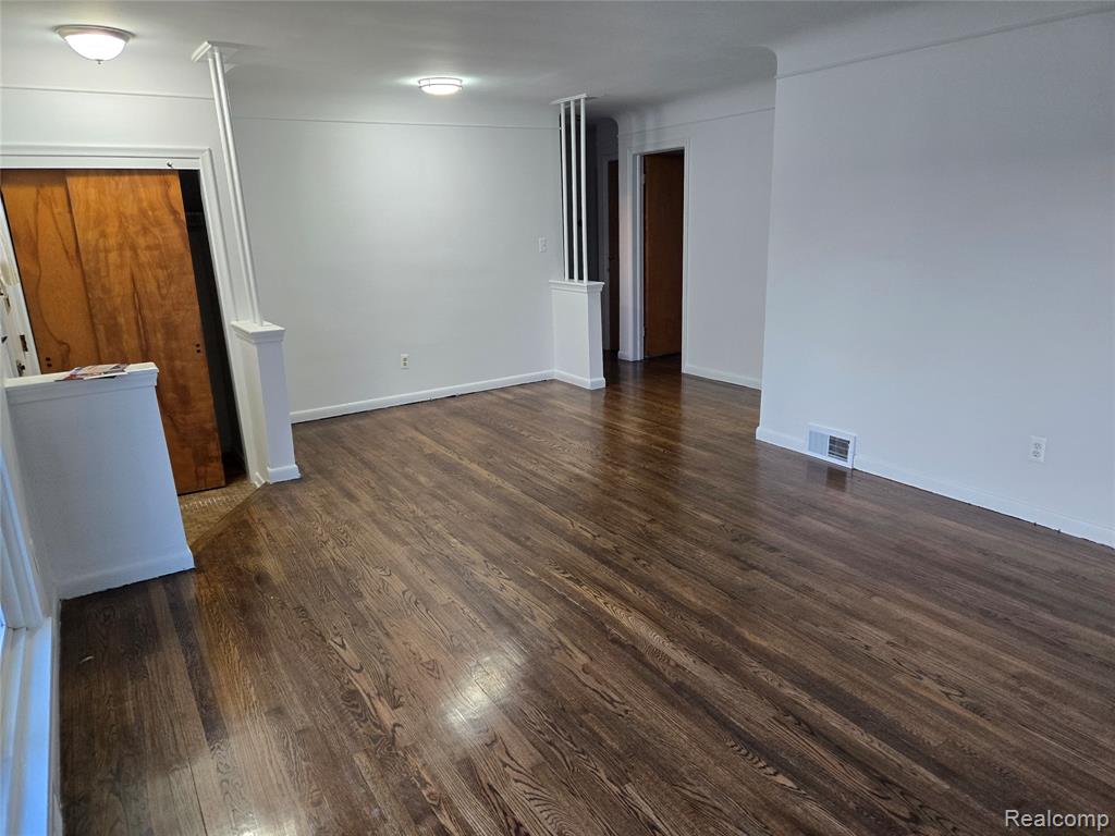 8177 Gary Avenue, Westland, MI — Photo 4