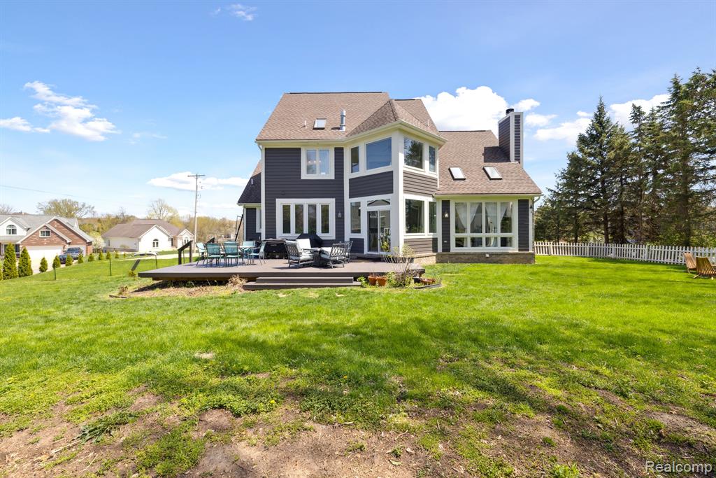 7520 FAIRVIEW Drive, Goodrich Vlg, MI — Photo 49
