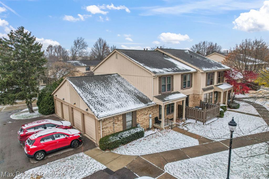8673 EDGEWATER Lane, Warren, MI 48093 — Photo 18