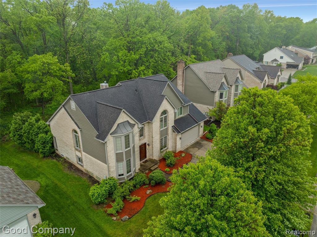 5893 CHRISTINA Drive, West Bloomfield, MI 48324 — Photo 68