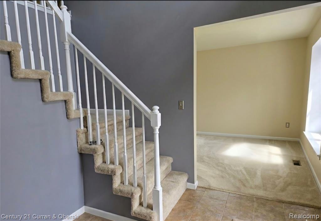 23756 Waterview Drive, New Boston, MI 48164 — Photo 12