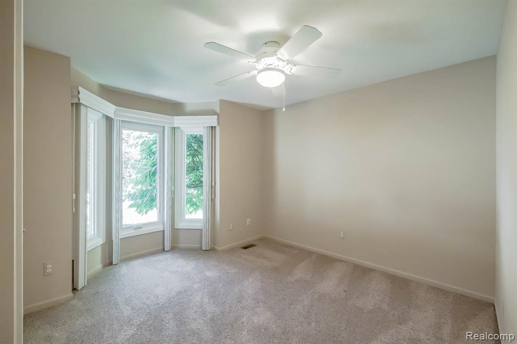 43221 Pointe Drive, 57, Clinton Twp, MI 48038 — Photo 27
