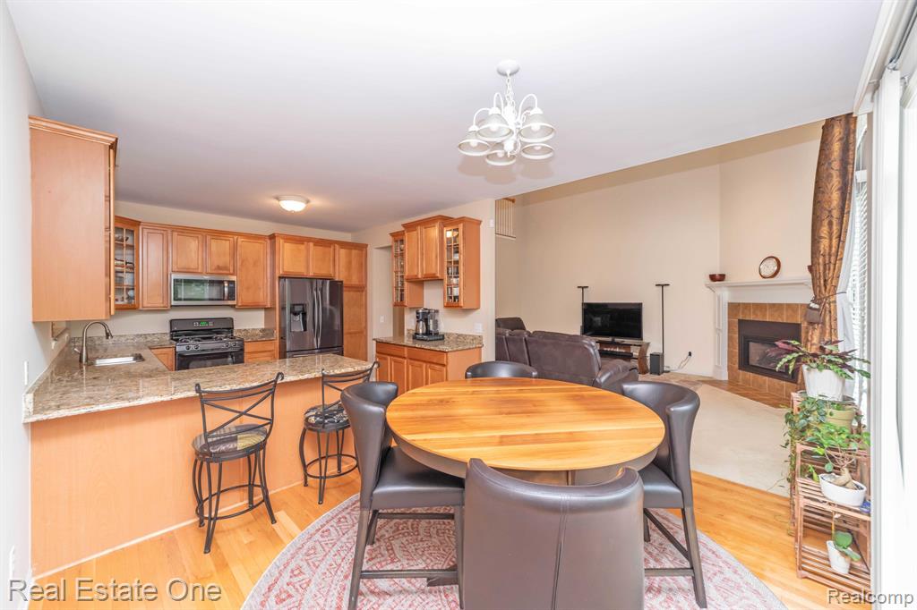 17017 BOULDER Drive, Northville, MI 48168 — Photo 38