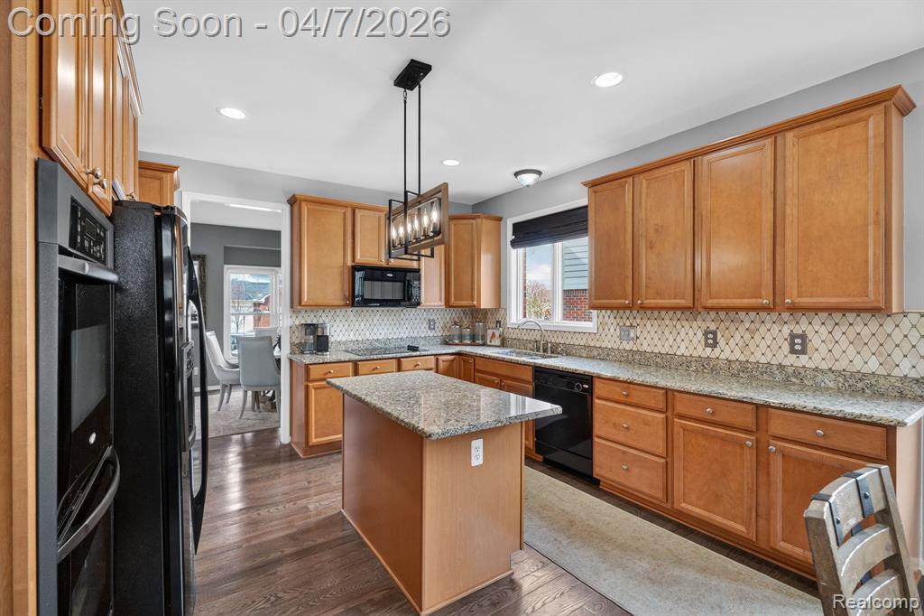 41625 Steinbeck Glen, Novi, MI 48377 — Photo 12
