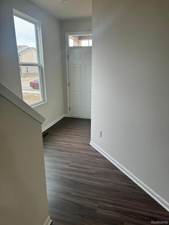 627 ADDISON Circle, Walled Lake, MI 48390 — Photo 14