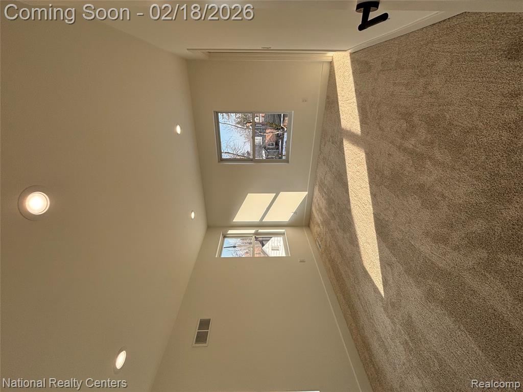 10024 Borgman Avenue, Huntington Woods, MI — Photo 36