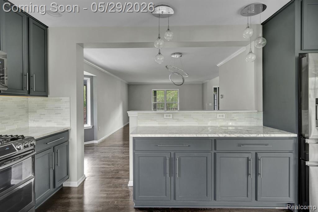 5729 Woodfield Parkway, Grand Blanc, MI 48439 — Photo 19
