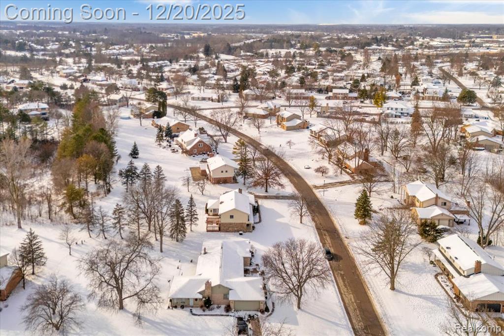 518 Charing Cross Drive, Grand Blanc, MI 48439 — Photo 54