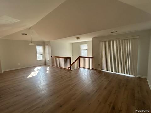 736 Amberly Drive, Waterford, MI 48328 — Photo 8