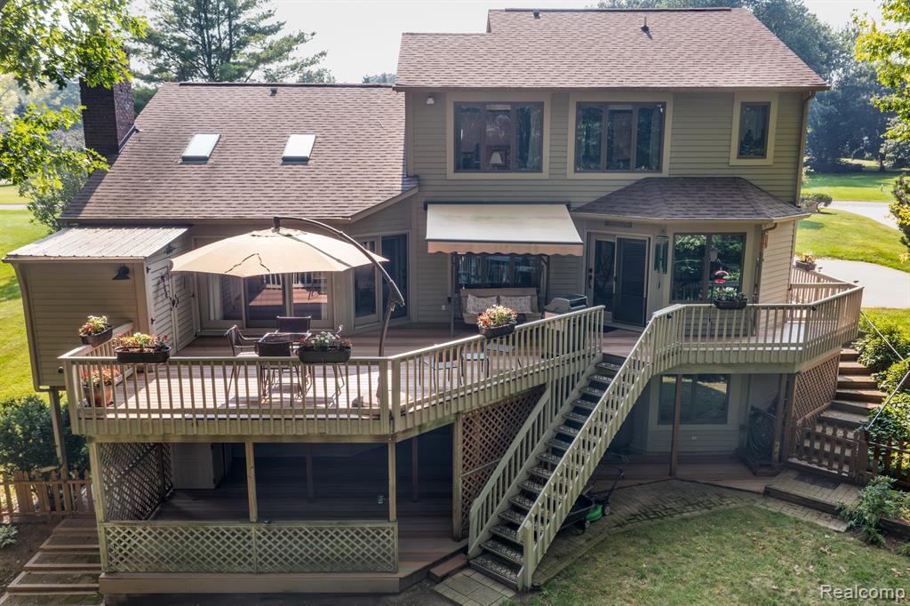 6939 West Ridge Drive, Brighton, MI 48116 — Photo 13