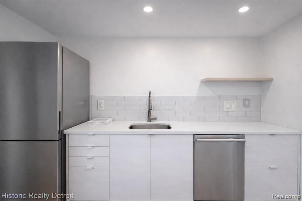 1300 E Lafayette, 2407, Detroit, MI 48207 — Photo 8