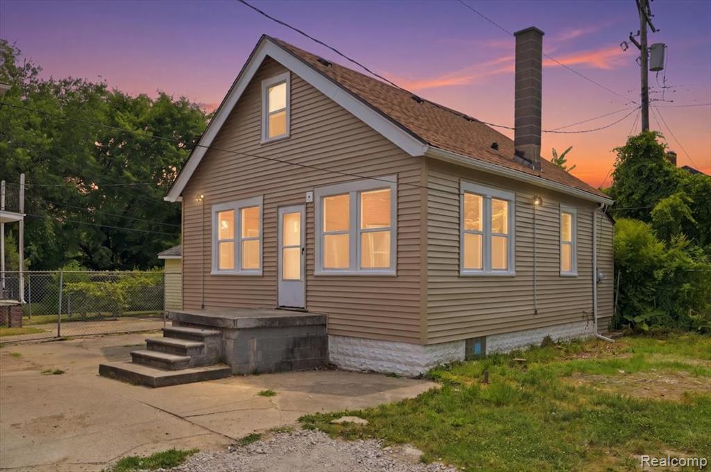 2245 W Grand Street(Rear)