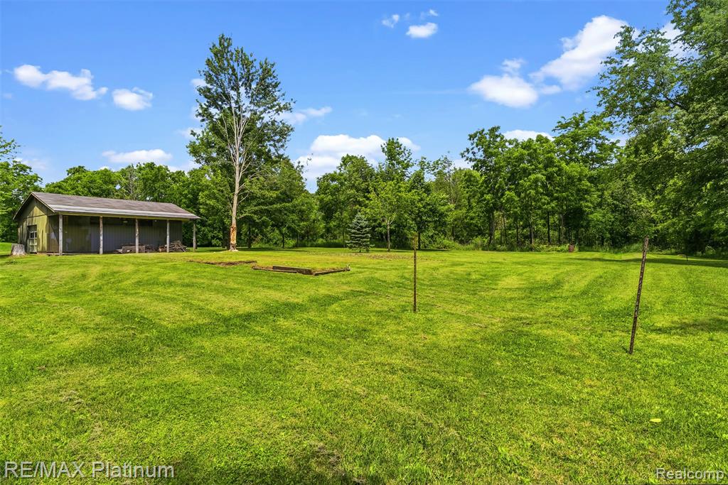 8370 W Rolston Road, Linden, MI 48451 — Photo 32