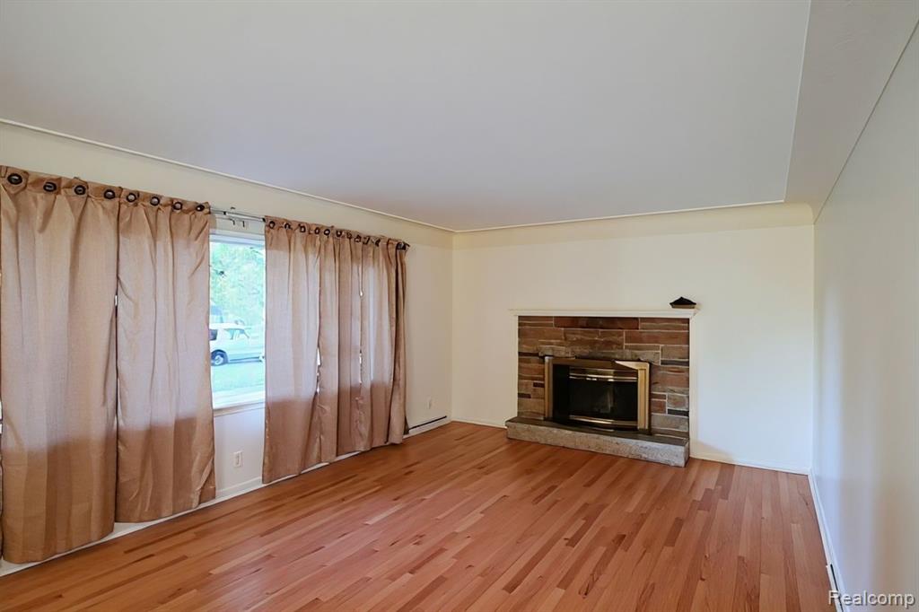 734 N Monroe Street, Monroe, MI 48162 — Photo 2