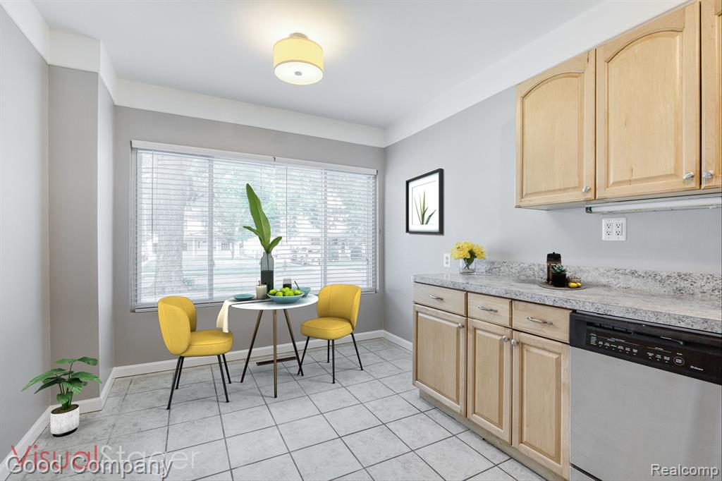 926 MILLARD Avenue, Royal Oak, MI 48073 — Photo 11