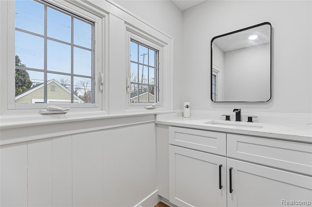 511 Gardenia Avenue, Royal Oak, MI 48067 — Photo 18