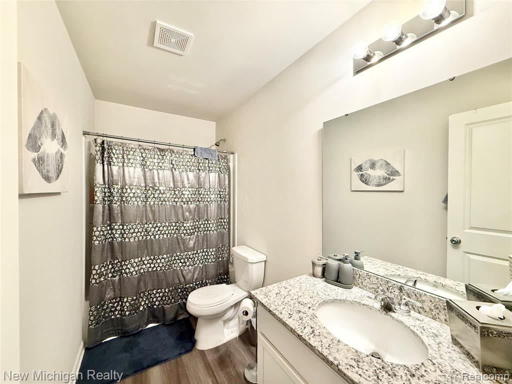 6079 Regency Drive, Burton, MI 48519 — Photo 17
