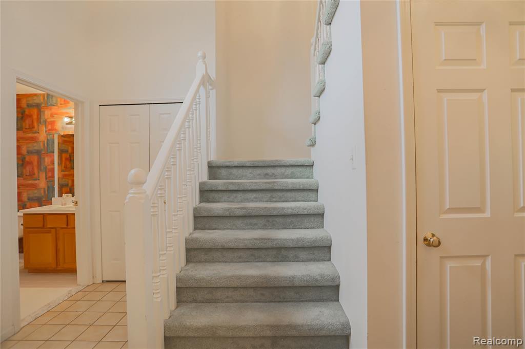 16768 Pearlcreek Court N, Macomb, MI 48042 — Photo 7