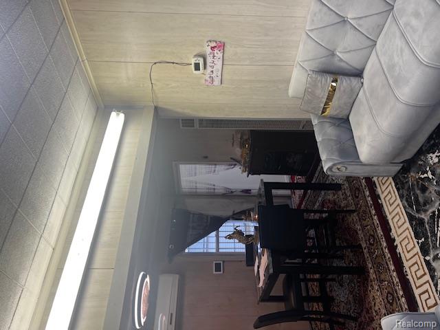 6083 Rosemont Avenue, Detroit, MI 48228 — Photo 8