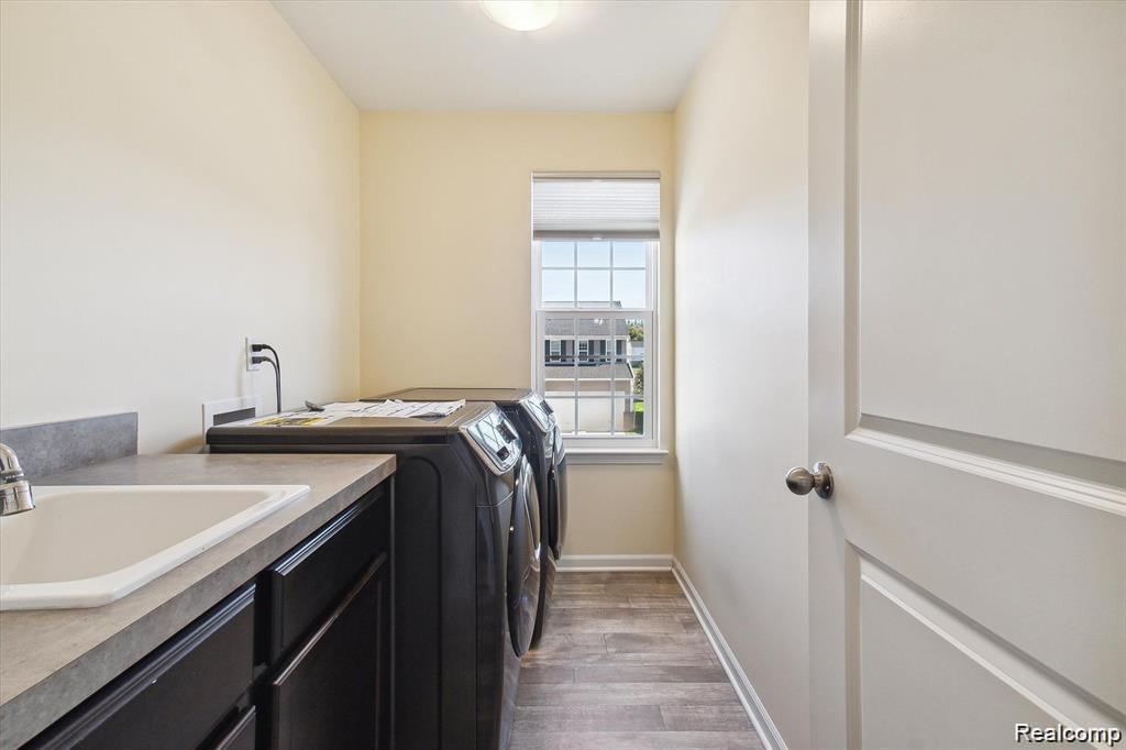 579 Fletcher Street, Wixom, MI — Photo 41