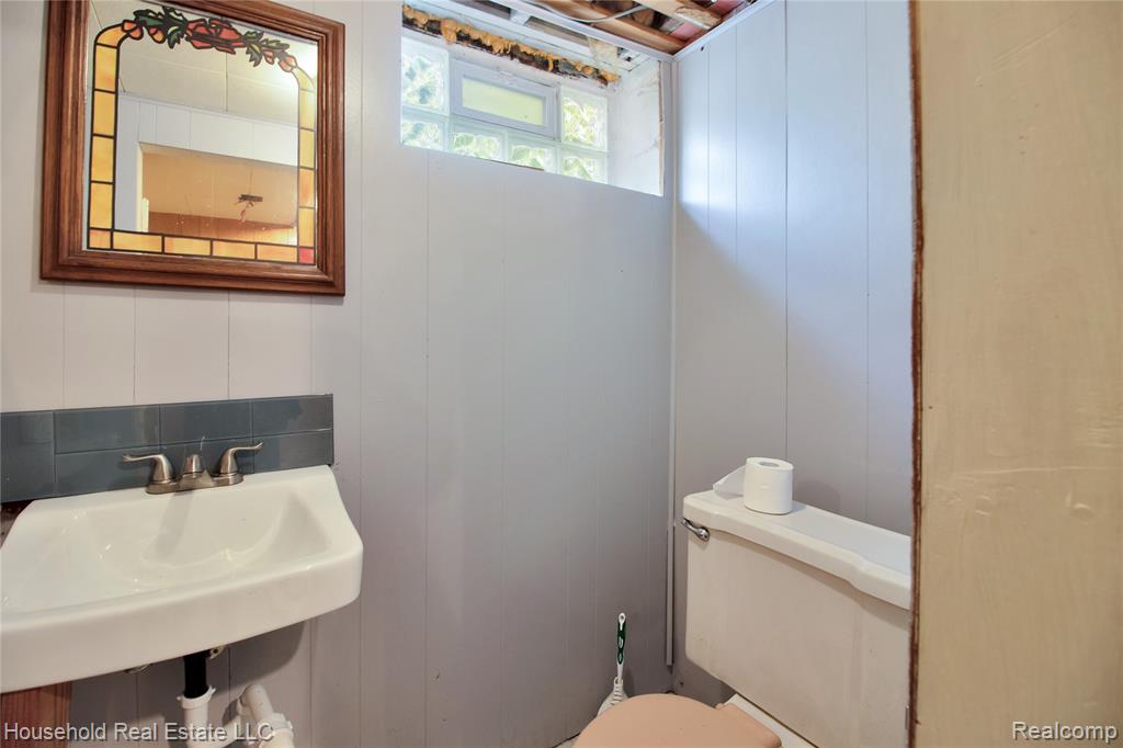 8027 Kolb Avenue, Allen Park, MI 48101 — Photo 17