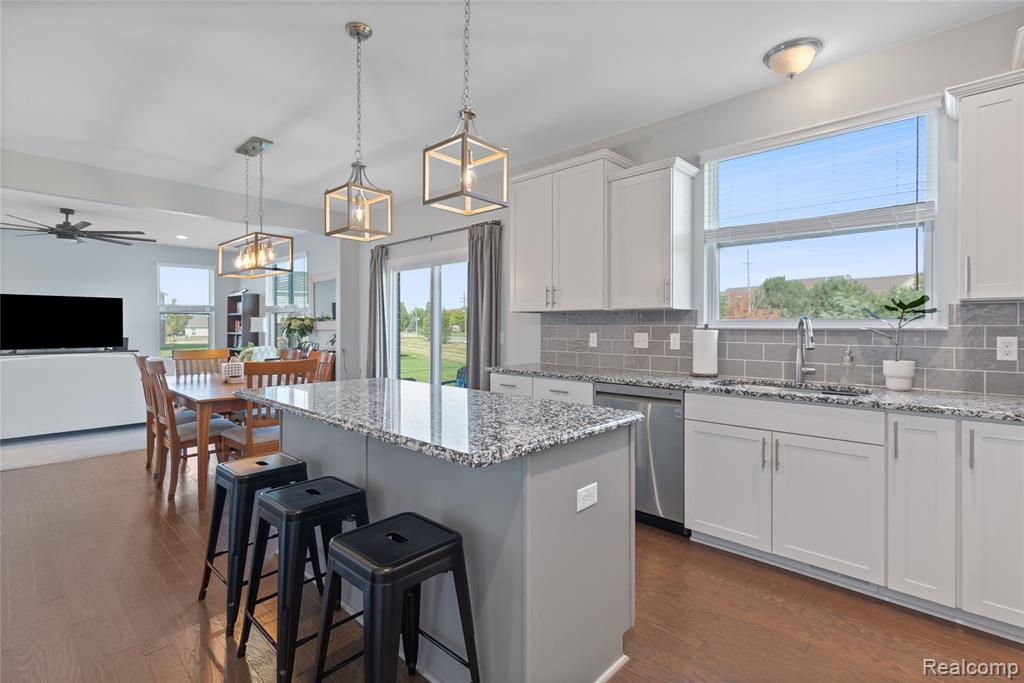 48993 Cold Rise Court, Macomb, MI 48042 — Photo 11