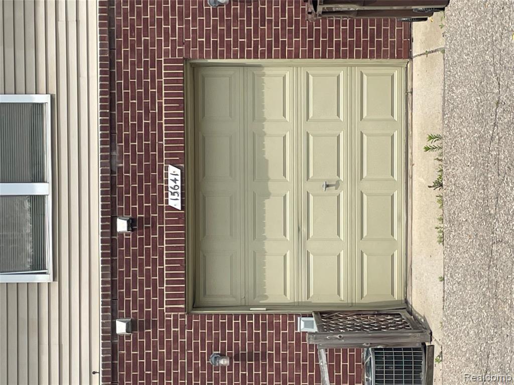 15641 Stone Crossing Drive, Southfield, MI 48075 — Photo 19